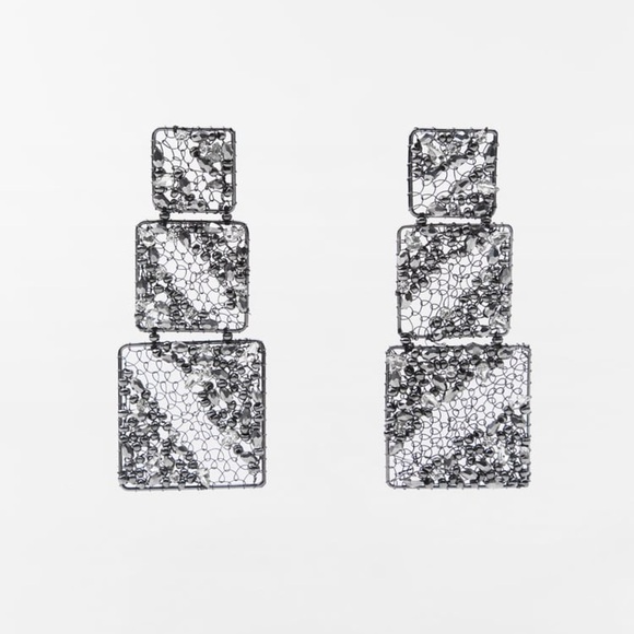 🌹NWT. Zara Long Metal Earrings with Mesh Details, Square Shapes and Rhinestones. - Picture 1 of 6